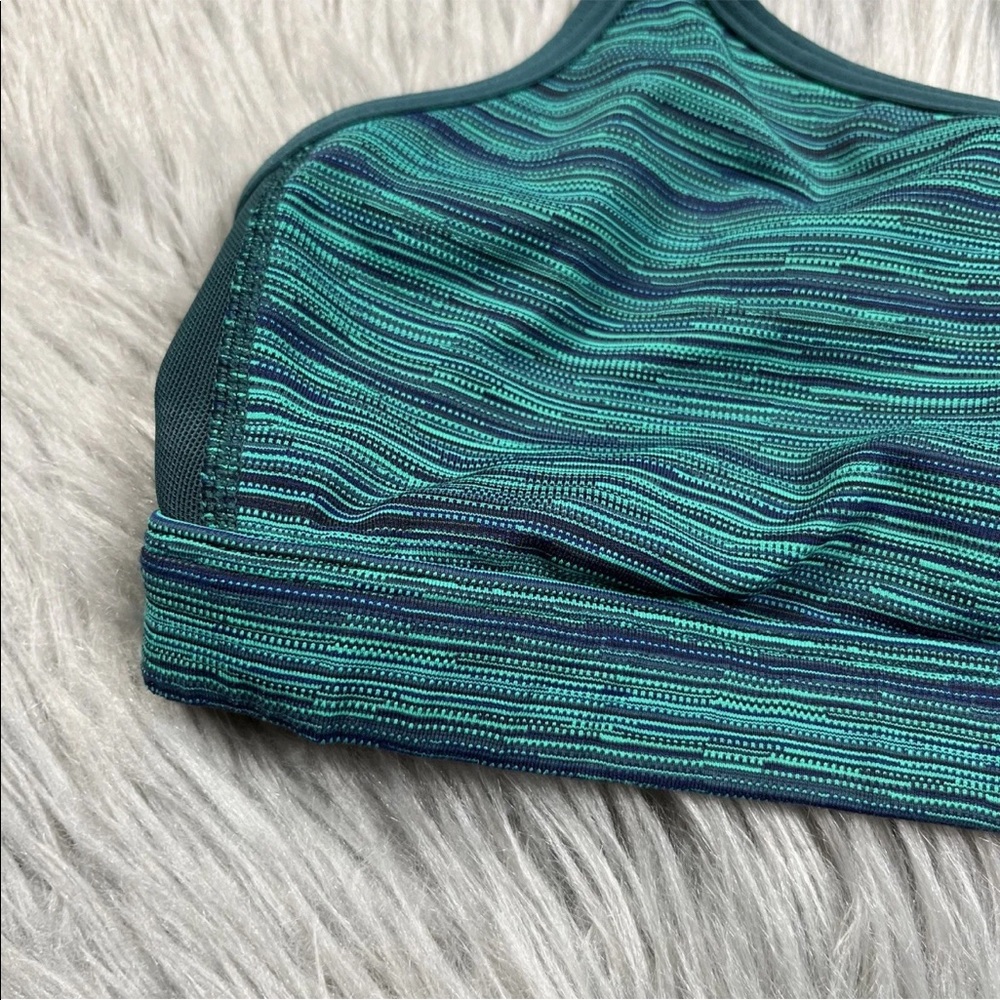 Lululemon Make A Move Sports Bra Size 4 Cyber Jungle Hero Blue Deep Green - Picture 9 of 9